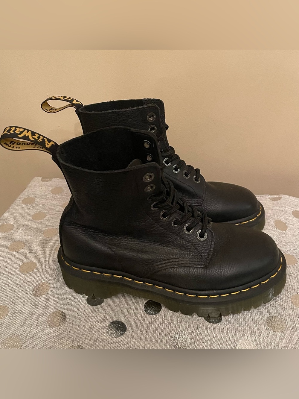 “Dr. Martens” Women’s Black  
 Boots “Zavala” Size: 7 EUC